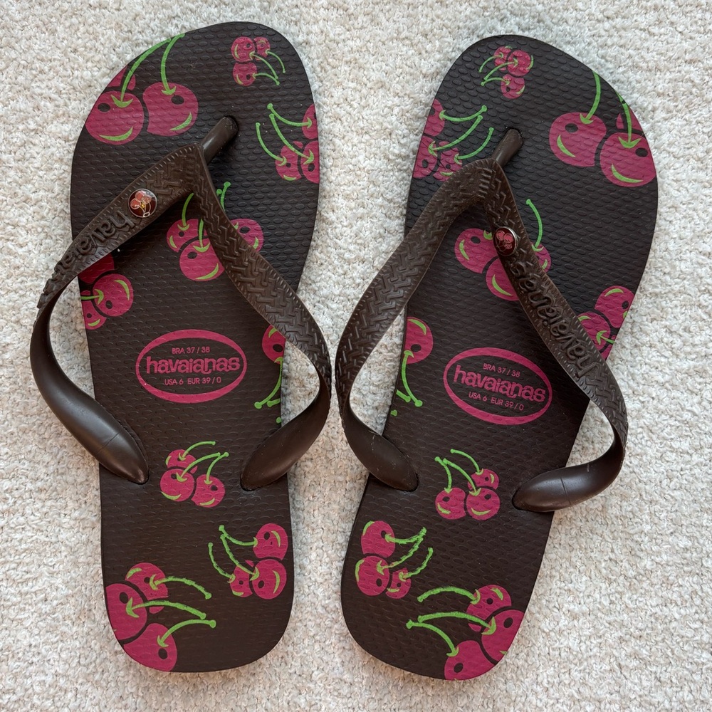 Havaianas Cherry Print Flip Flops